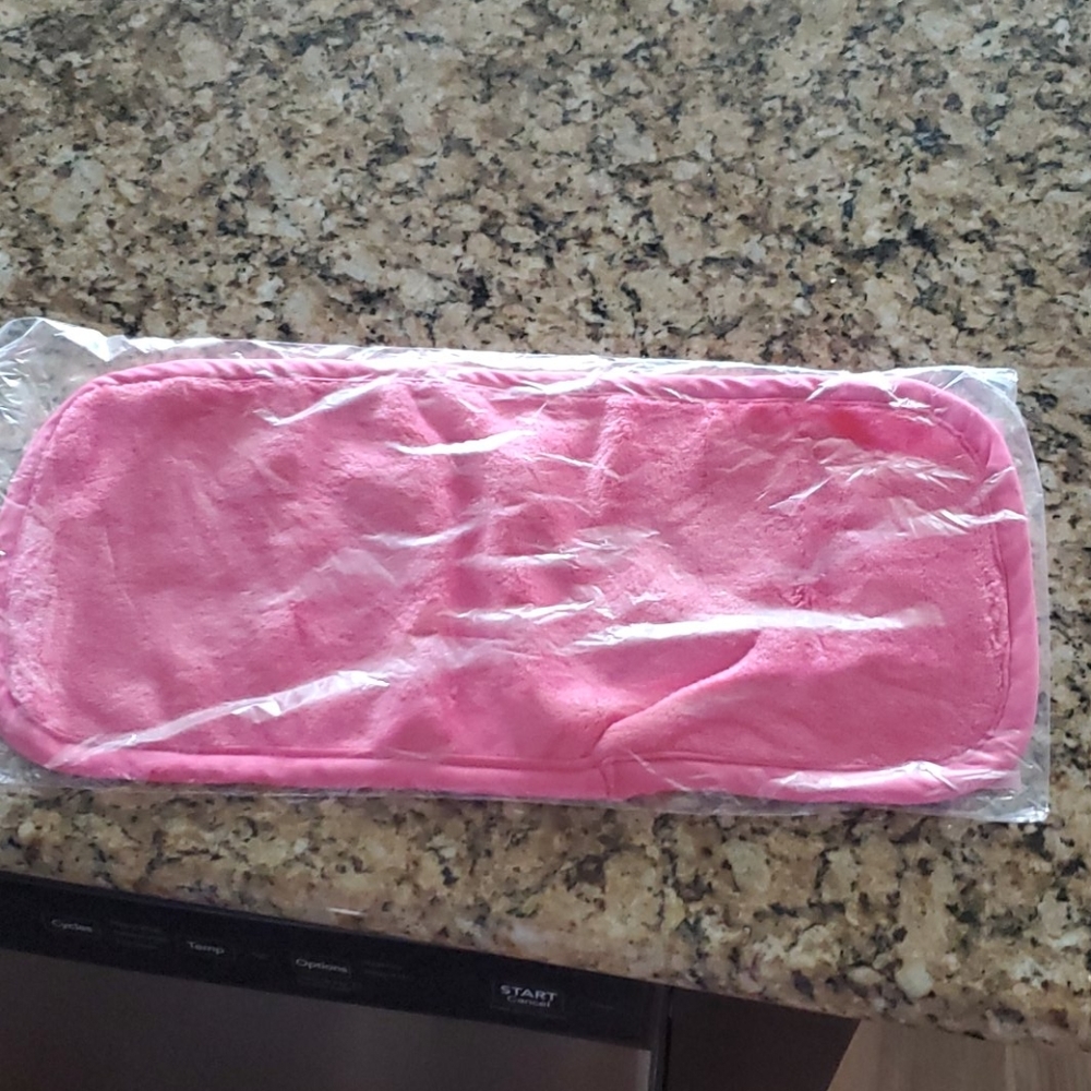 Make Up Eraser
